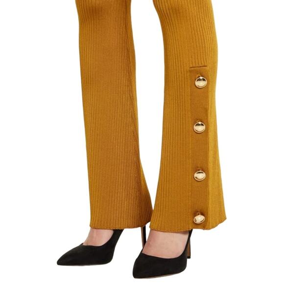 Good American Ribbed Flare Pants - Picture 4 of 16